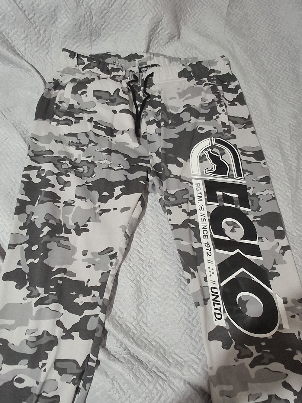 ECKO UNLTD Boys' Gray Camo Jogger Pants XL